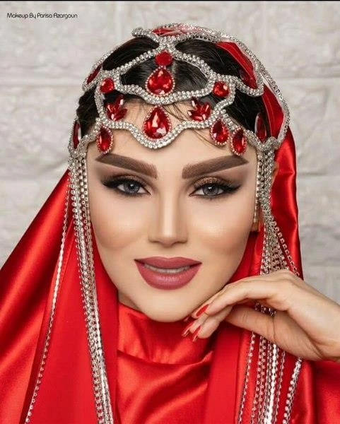 بلاگر و میکاپ آرتیست - پریسا
