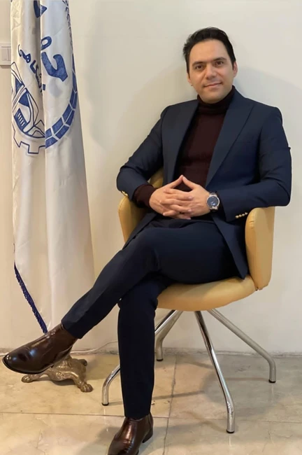 دکتر عزیز گشاده رو - متخصص پروتز و ایمپلنت دندان