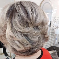 سالن زیبایی زنانه 