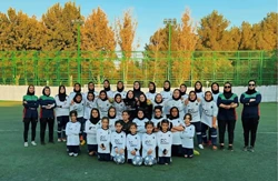 مدرسه فوتبال دختران فرزانگان