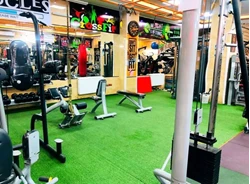 باشگاه بدنسازی شفق