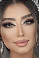 لیندا میکاپ آرتیست