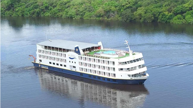 آژانس مسافرتی ماجرازی