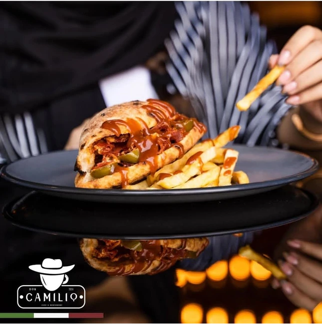 کافه رستوران دن کامیلیو