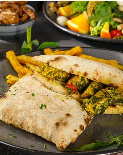 کافه رستوران دن کامیلیو