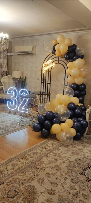 فروشگاه کادویی وتم تولد آقای راد در سهند