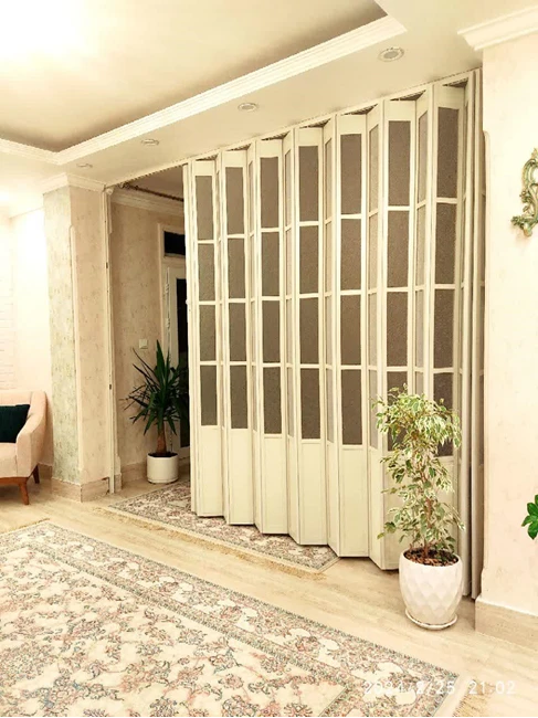 کیمیادرب تولید کننده درب آکاردئونی چوبی