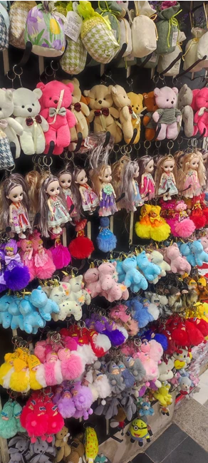 فروشگاه کادویی وتم تولد آقای راد در سهند