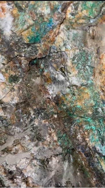 آموزش و تست استخراج طلا از سنگ و‌خاک