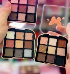 فروشگاه لوازم آرایشی فلورا