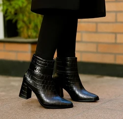 فروشگاه کفش کاریزما