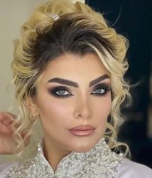 سالن زیبایی عروس آتی