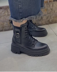 فروشگاه کفش کاریزما