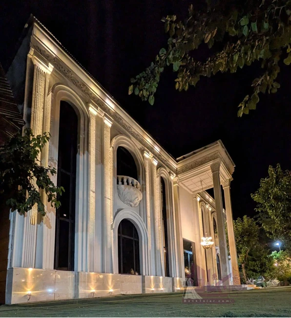 باغ و تالار تشریفات عمارت آبتین