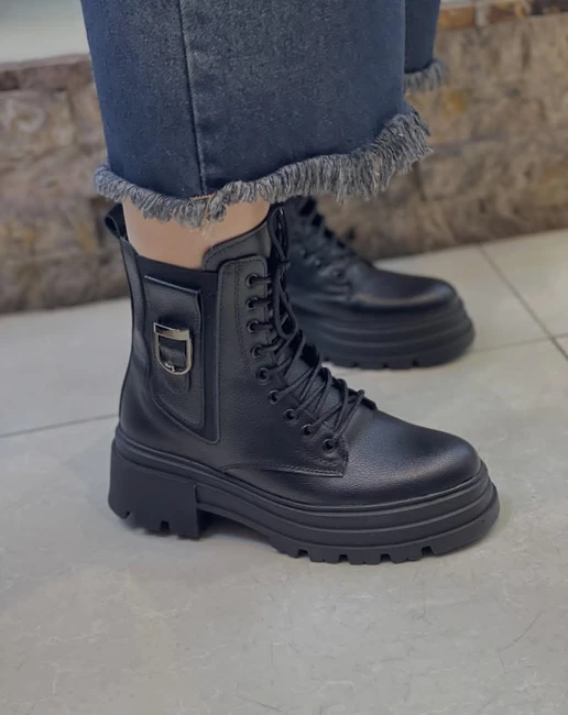 فروشگاه کفش کاریزما