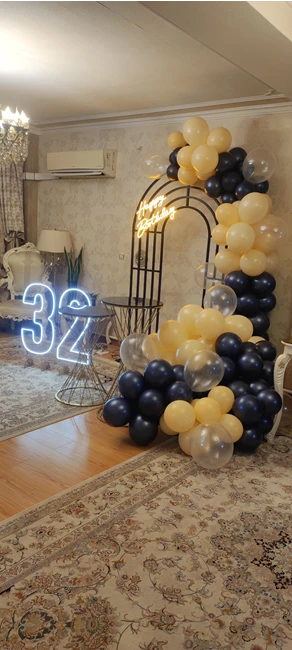 فروشگاه کادویی وتم تولد آقای راد در سهند