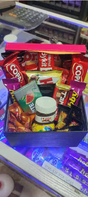 فروشگاه کادویی وتم تولد آقای راد در سهند